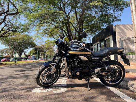 KAWASAKI Z900RS 